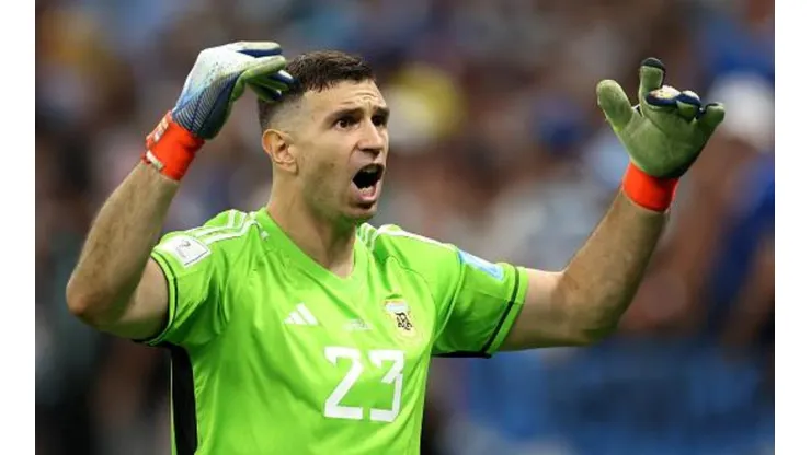Foto: Lars Baron/Getty Images - Emiliano Martínez brilhou nas disputas de pênaltis