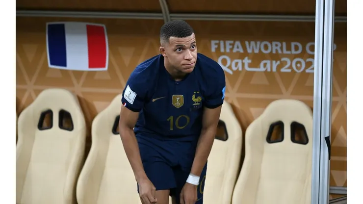 Photo by Dan Mullan/Getty Images - Mbappe crava seu nome na história da competição