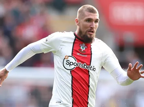 Lyanco toma 'atitude inusitada' após a apresentação de Barbieri e 'atiça' vascaínos