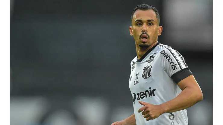 Foto: Thiago Ribeiro/AGIF - Lima teve bons momentos em 2021 e 2022.