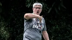 Odair Hellmann não se intimida e manda a real sobre metas no Santos