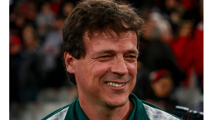 Gabriel Machado/AGIF - Fernando Diniz, técnico do Fluminense