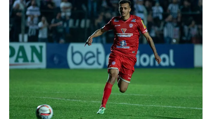 Joao Vitor Rezende Borba/AGIF. Bruno Mota defendeu o Tombense em 2022