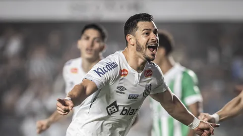 Giuliano desfalca o Santos. Foto: Raul Baretta/ Santos/ Flickr