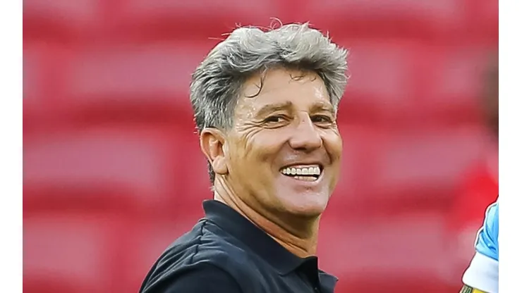 Foto: Pedro H. Tesch/AGIF - Renato deve dar esse "chapéu" no Corinthians.