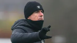 Luis Castro dá aval e diretoria fecha contratação de ‘peso’ no Botafogo