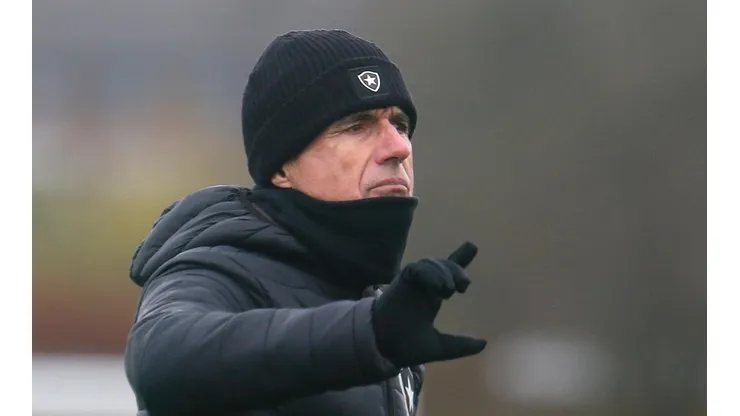Luis Castro dá aval e diretoria fecha contratação de ‘peso’ no Botafogo
