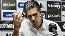 Paulo Bracks entrega sobre futuro de Alex Teixeira no Vasco
