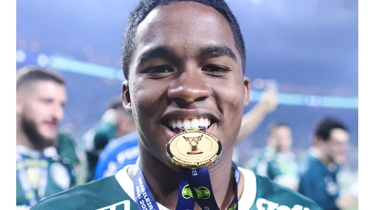 Ettore Chiereguini/AGIF/ "Fenômeno brasileiro"; "pérola de Abel Ferreira"; Jornais pelo mundo se 'exaltam' ao falar de venda de Endrick.