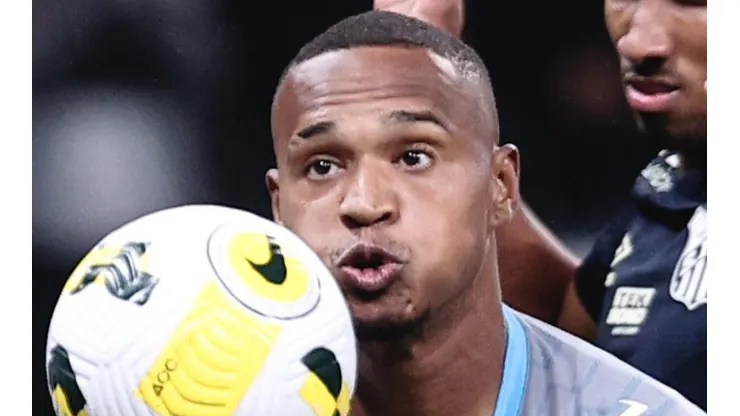 - John, goleiro