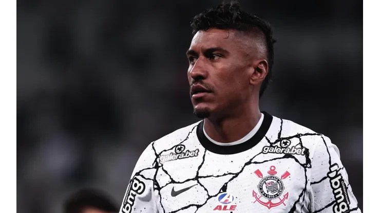 Paulinho com a camisa do Corinthians - Foto: Ettore Chiereguini/AGIF