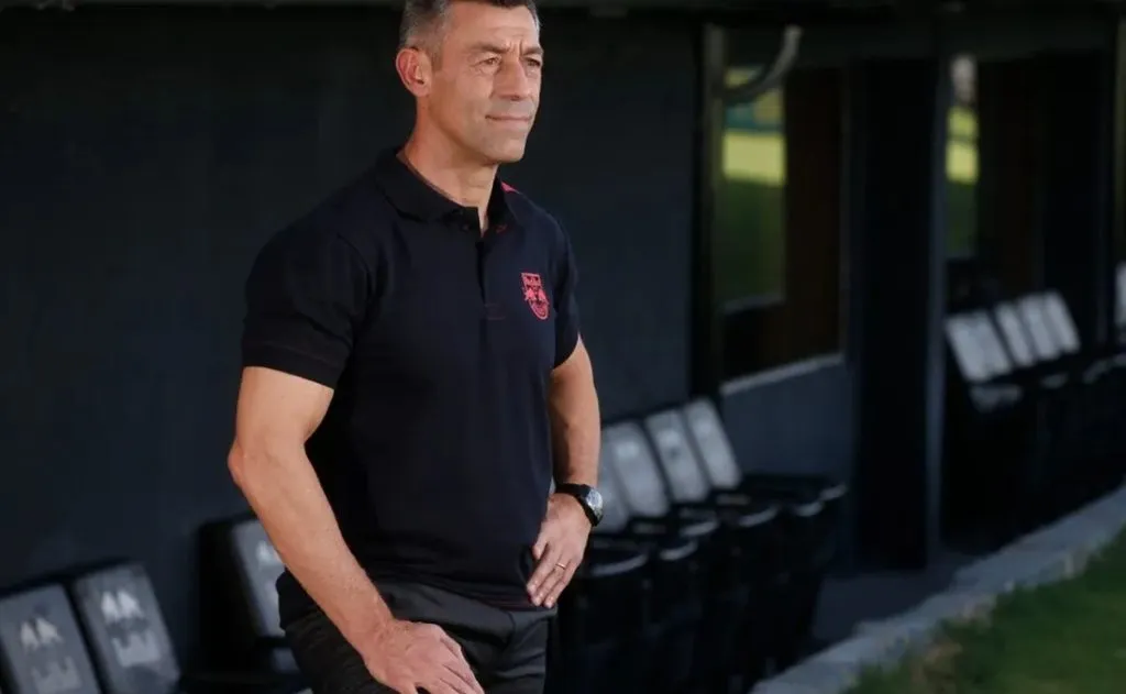 Pedro Caixinha é alvo do Vasco