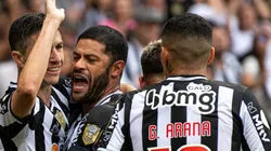 Alessandra Torres/AGIF - Nacho, Hulk e Arana comemorando o gol pelo Galo.