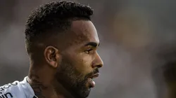 Foto: Thiago Ribeiro/AGIF - Situação de Alex Teixeira vira assunto no Vasco