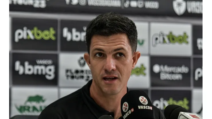 Thiago Ribeiro/AGIF - Barbieri perde titular do Vasco