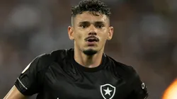 Tiquinho Soares manda a real sobre o Botafogo e projeta 2023
