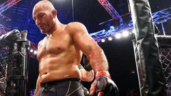 Glover durante o UFC 275