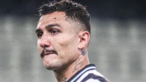 - Vina, meio-campista