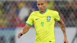 Alex Grimm/Getty Images/ "Avaliar o grau do problema"; Richarlison se lesionou em duelo contra a Croácia, revela jornal.