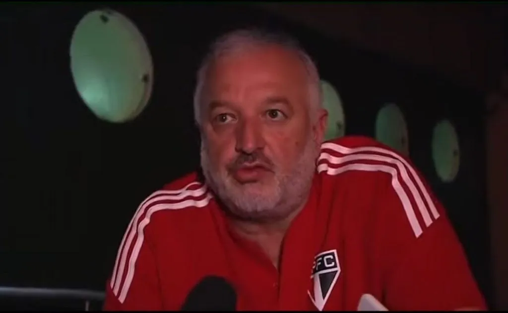 Foto: Reprodução Marketing SPFC/YouTube - Carlos Belmonte pode ter dias contados.