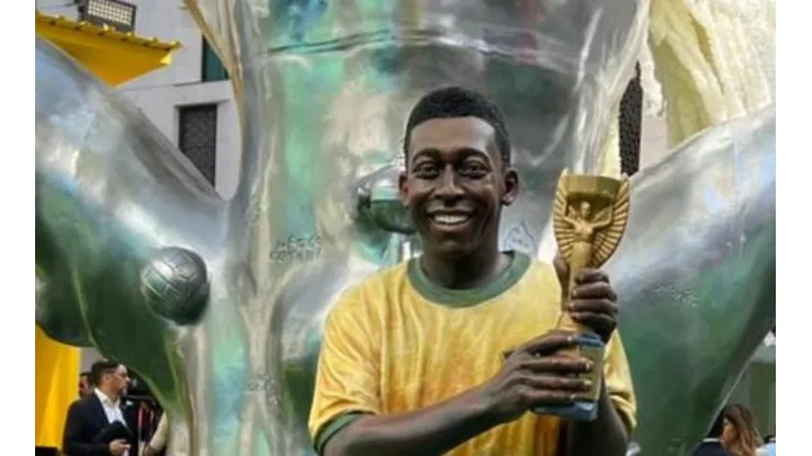 Pelé é homenageado pela Conmebol - Foto: Bolavip