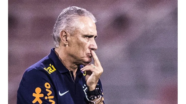 Pedro Martins/AGIF - Tite no comando da Seleção.