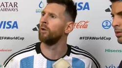 Foto: Reproduçao - Messi encara atacante neerlandês durante entrevista após classificação argentina