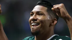 Rony com a camisa do Palmeiras - Foto: Marcello Zambrana/AGIF