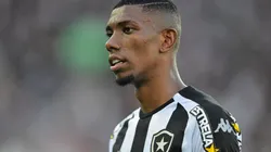 Kanu com a camisa do Botafogo - Foto: Thiago Ribeiro/AGIF