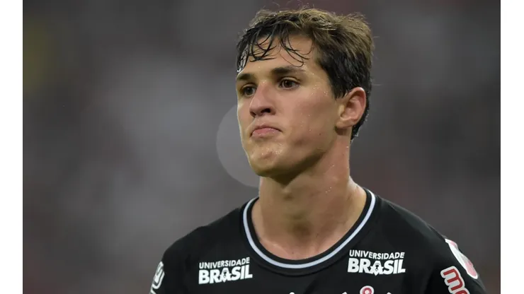 Ronaldo não para em Mateus Vital e fica um passo de reforço