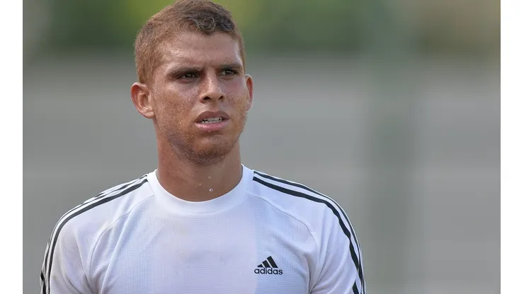 Foto: Pedro Martins/AGIF - Cuéllar defendeu o Flamengo de 2016 a 2019 e pode reforçar rival