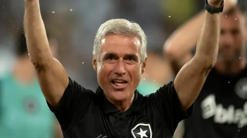 Jorge Rodrigues/AGIF - Luís Castro no Botafogo.