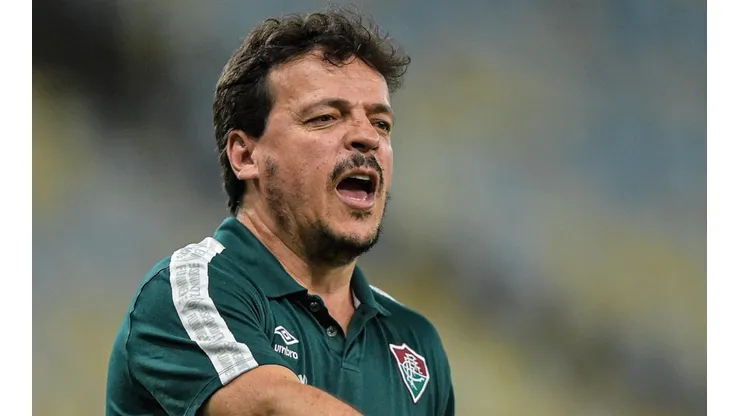 Foto: Thiago Ribeiro/AGIF - Diniz está no páreo e pode atrapalhar os planos do Flamengo.