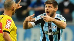 Foto: Pedro H. Tesch/AGIF - Kannemann: zagueiro tem futuro incerto no Grêmio