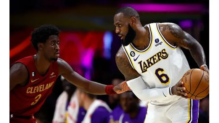 LeBron visita Cleveland nesta terça-feira (6)