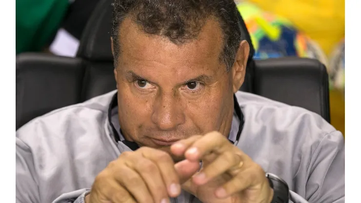 Celso Roth não se intimida e detona elenco multicampeão do Palmeiras
