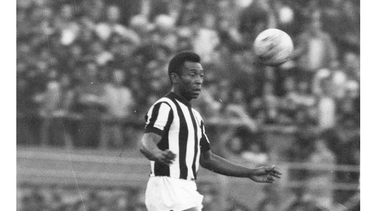 Getty Images/Lemyr Marvins - Pelé impacta até mesmo ex-jogadores do Santos
