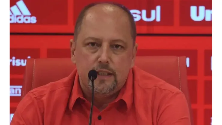 Foto: Ricardo Duarte/Inter/Divulgação - Barcellos: presidente confirmou que dinheiro já foi separado para compra do jogador
