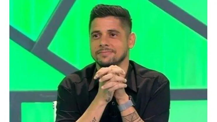 Cicinho manda real sobre São Paulo na Sul-Americana e crava campeão