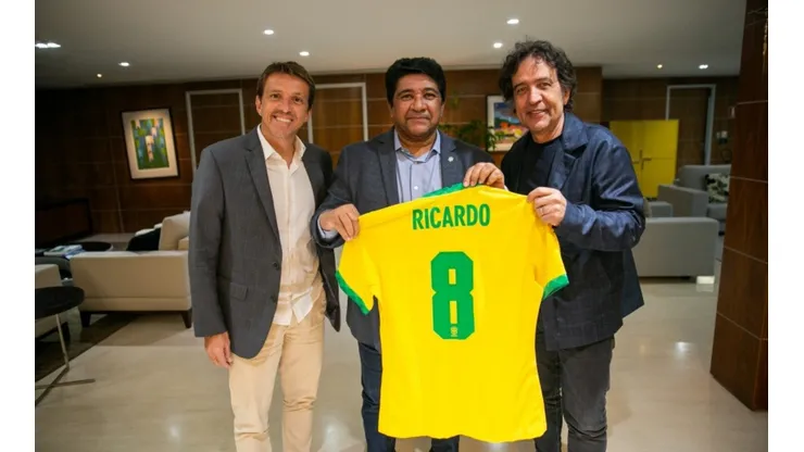 Foto: Alex Ramos/ CBF | Ricardo Almeida vestirá a Seleção Brasileira, na chegada a Doha