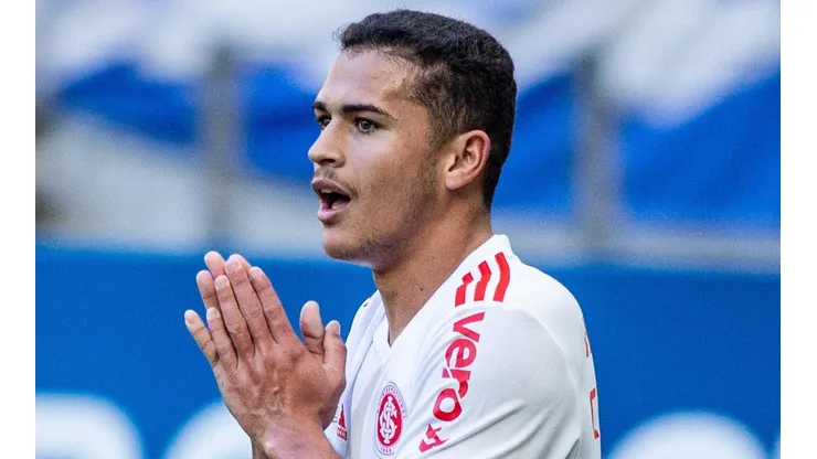Caio Vidal tem contrato com o Bahia até 2023 (Foto: Pedro Chaves/AGIF)