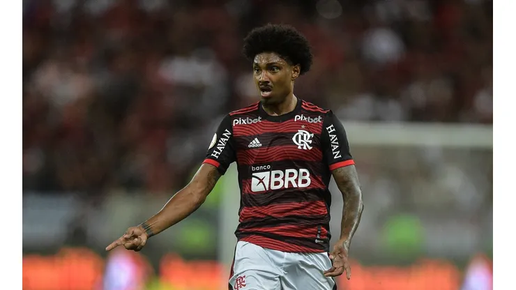 Thiago Ribeiro/AGIF - Vitinho vira assunto após saída do Flamengo