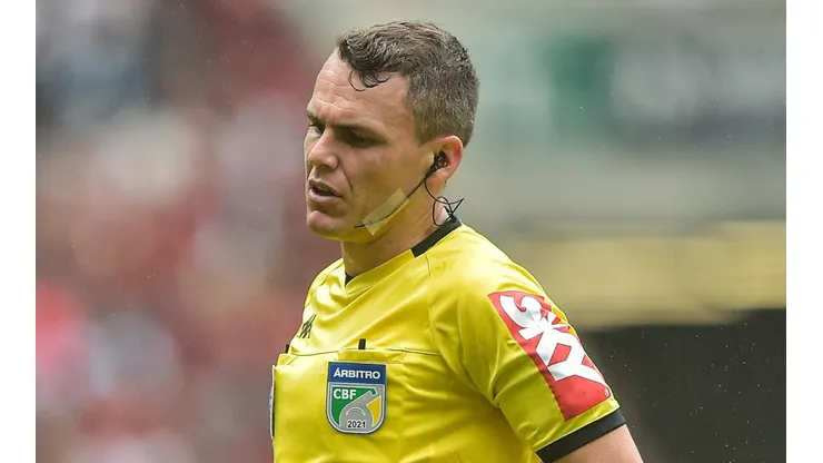 Foto: Thiago Ribeiro/AGIF - Paulo Cesar Zanovelli da Silva virou assunto após o apito final.