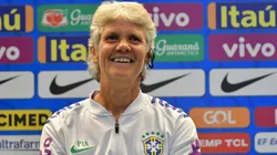 Foto: Thiago Ribeiro/AGIF | Pia conquistou seu primeiro troféu oficial no comando da Seleção Brasileira