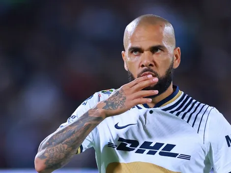 Ex-zagueiro da seleção mexicana detona estreia de Daniel Alves pelo Pumas na ESPN