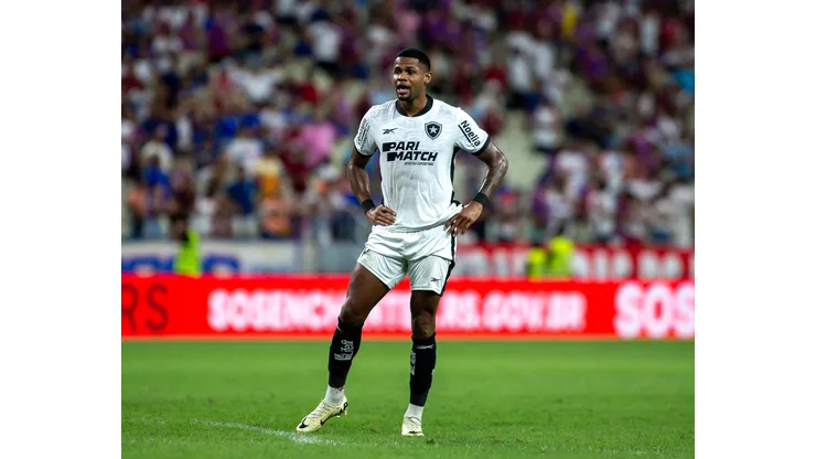 Junior Santos jogador do Botafogo durante partida contra o Fortaleza no estadio Arena Castelao