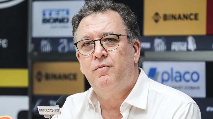 Presidente do Peixe durante coletiva de imprensa