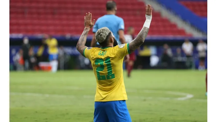 Brasil joga mal, mas vence a Venezuela, de virada, por 3 a 1 (Foto: Getty Images)