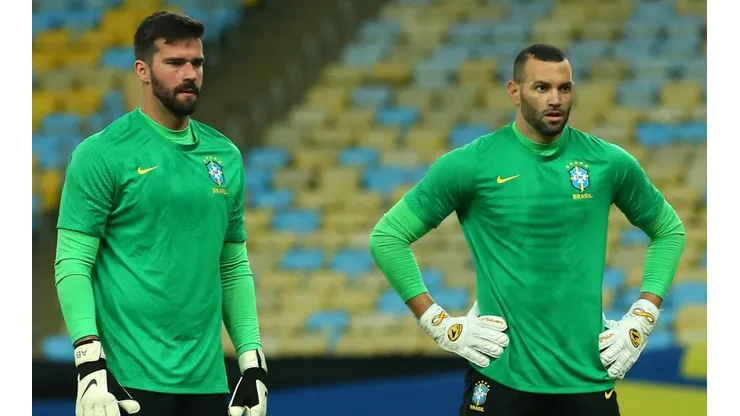 Meta da seleção brasileira será ocupada por um dos dois (Foto: Getty Images)