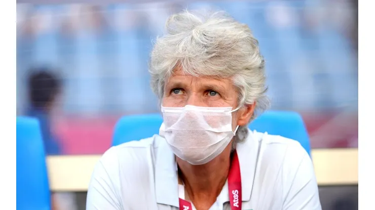 A treinadora do Brasil em registro feito durante as Olimpíadas de Tóquio. (Foto: Getty Images)